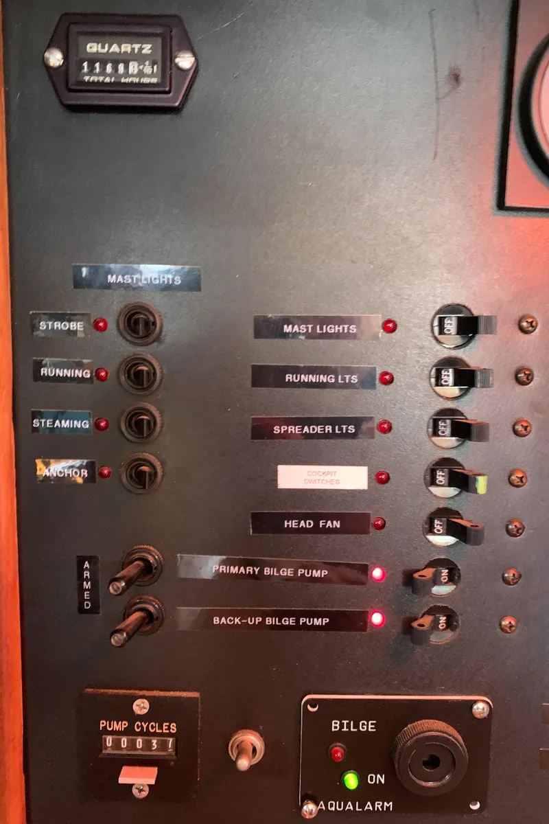 Slide: The Image of Robert Perry 41 Sloop 1979 - 75