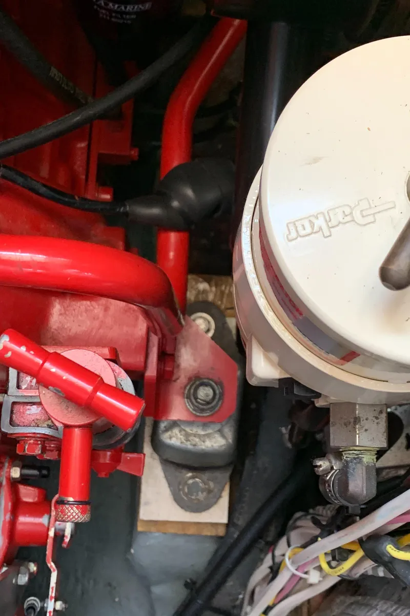 Slide: The Image of Robert Perry 41 Sloop 1979 - 84