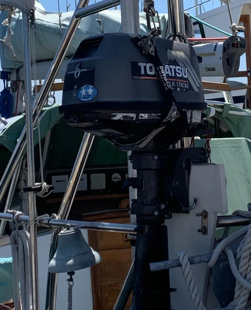 Slide: The Image of Robert Perry 41 Sloop 1979 - 91