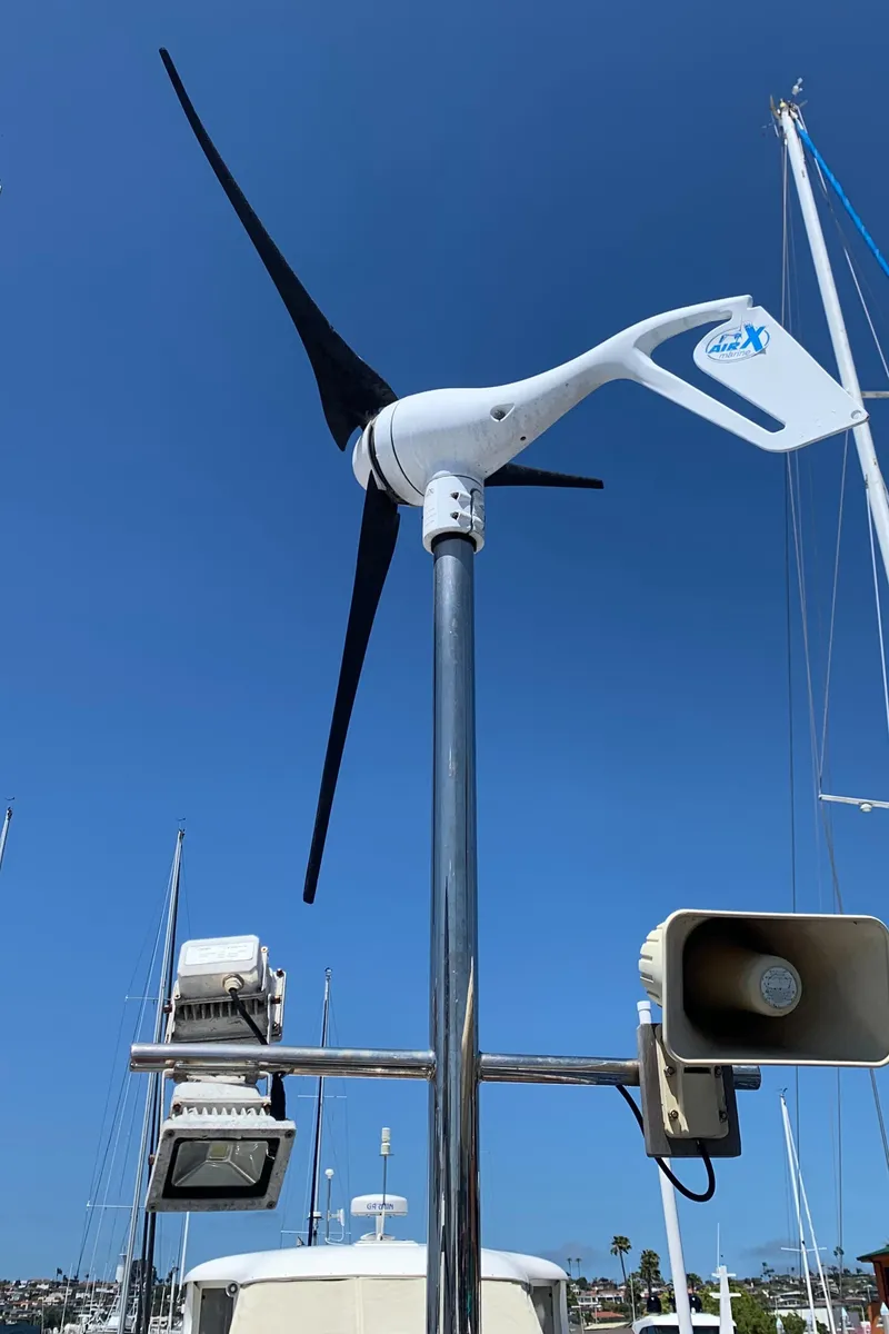 Slide: The Image of Robert Perry 41 Sloop 1979 - 92