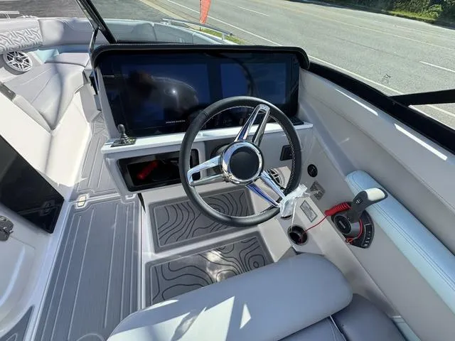 Slide: The Image of Regal LS6 2025 - 10