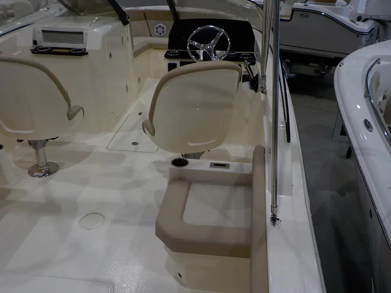 Slide: The Image of Scout Dorado 215 2025 - 7