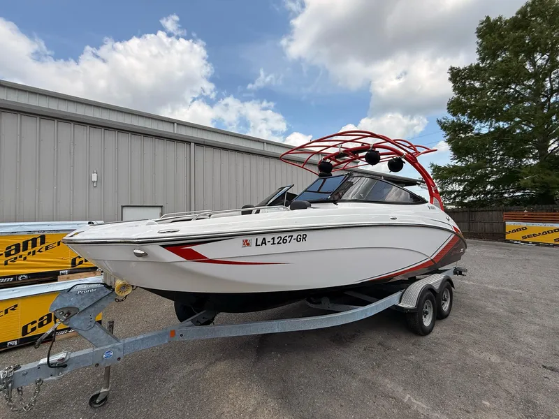 Slide: The Image of Yamaha 242X E-Series 2018 - 11