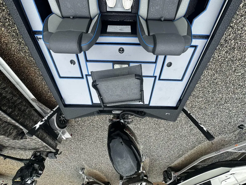 Slide: The Image of Xpress Hyper-Lift Crappie Series H20 CRAPPIE 2025 - 4