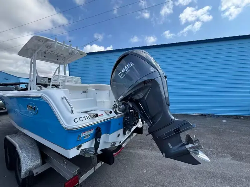 Slide: The Image of Sea Hunt Ultra 234 2021 - 5