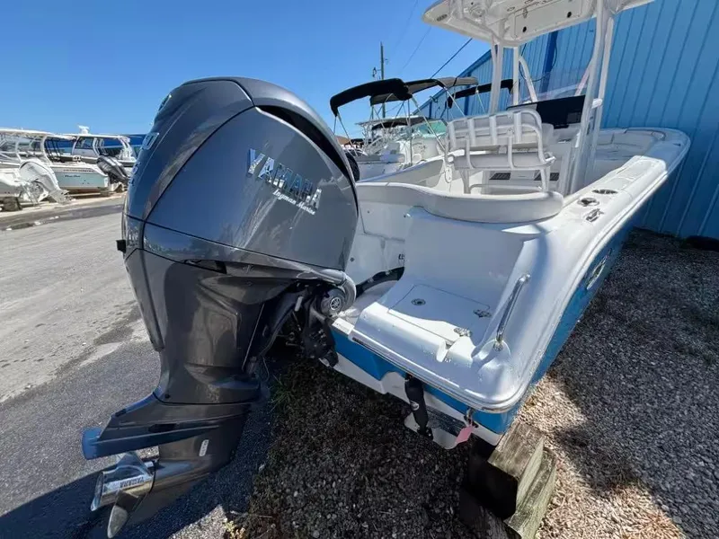 Slide: The Image of Sea Hunt Ultra 234 2021 - 6