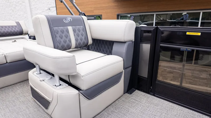 Slide: The Image of Barletta LUSSO 25U 2025 - 12