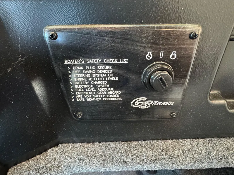 Slide: The Image of Boater's safety checklist panel on G3 AV17SF, 2025 model, featuring essential pre-departure items. - 21