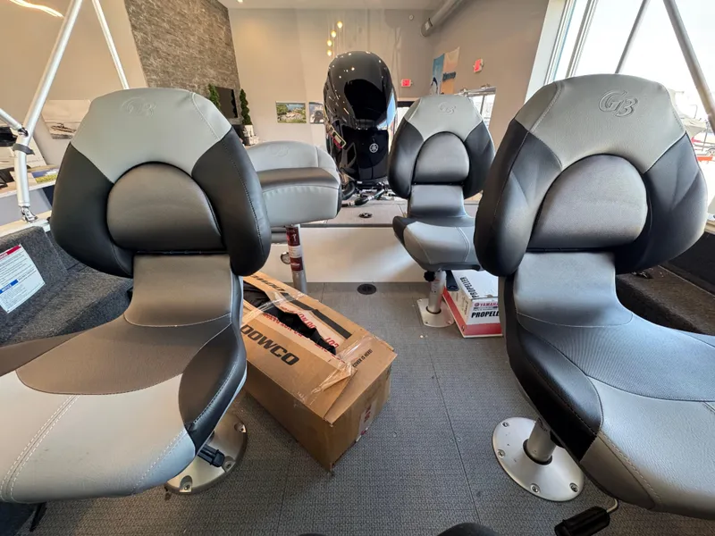 Slide: The Image of Interior of 2025 G3 AV17SF boat with gray seating and Yamaha motor. - 8