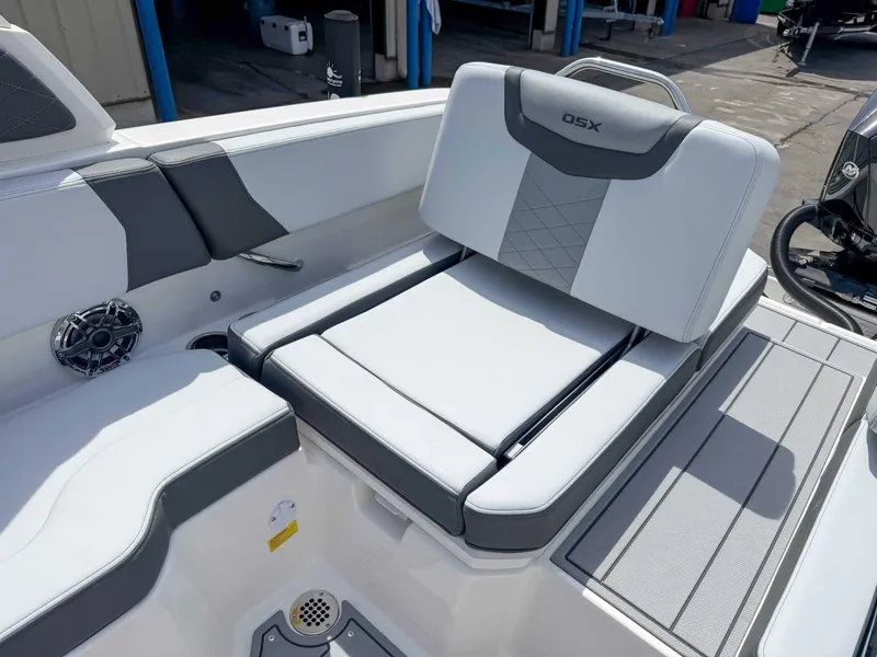 Slide: The Image of Chaparral 250 OSX 2025 - 14