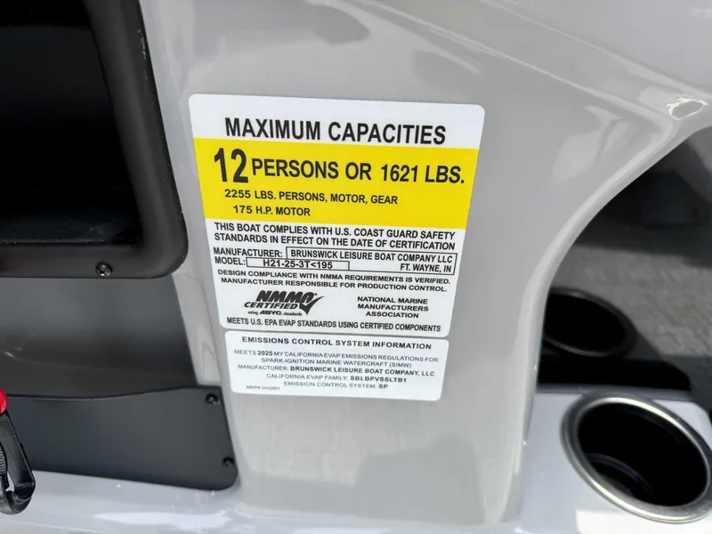 Slide: The Image of Harris Cruiser 210 CWDH (Heritage Edition) 2025 - 19