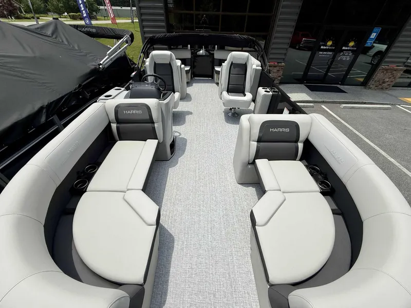 Slide: The Image of Harris Cruiser 210 CWDH (Heritage Edition) 2025 - 7