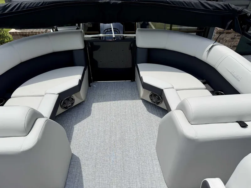 Slide: The Image of Harris Cruiser 210 CWDH (Heritage Edition) 2025 - 9