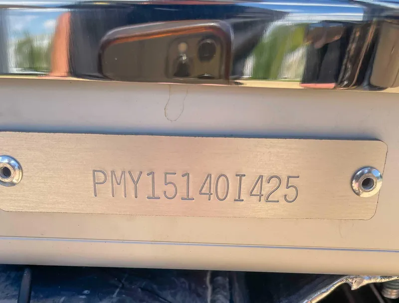 Slide: The Image of Premier 220 SUNSCAPE RL 2025 - 15