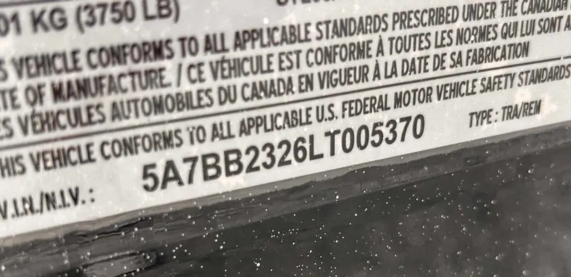 Slide: The Image of Cobalt R3 Surf 2021 - 22