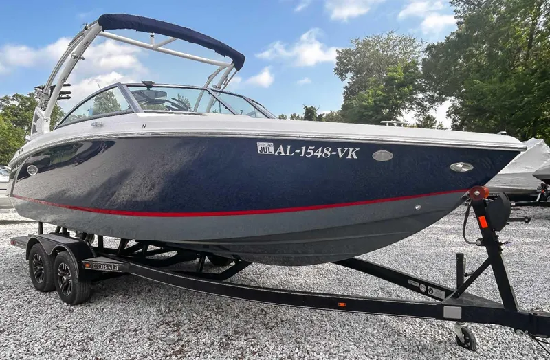 Slide: The Image of Cobalt R3 Surf 2021 - 4