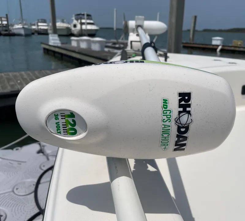 Slide: The Image of Rhodan HD GPS Anchor on 2022 Pathfinder 2600 TRS boat at marina. - 36
