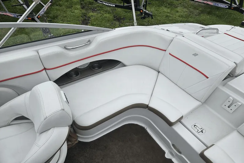 Slide: The Image of Four Winns H220 2008 - 17