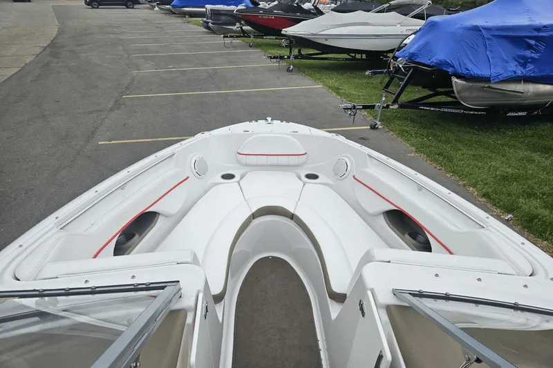 Slide: The Image of Four Winns H220 2008 - 6