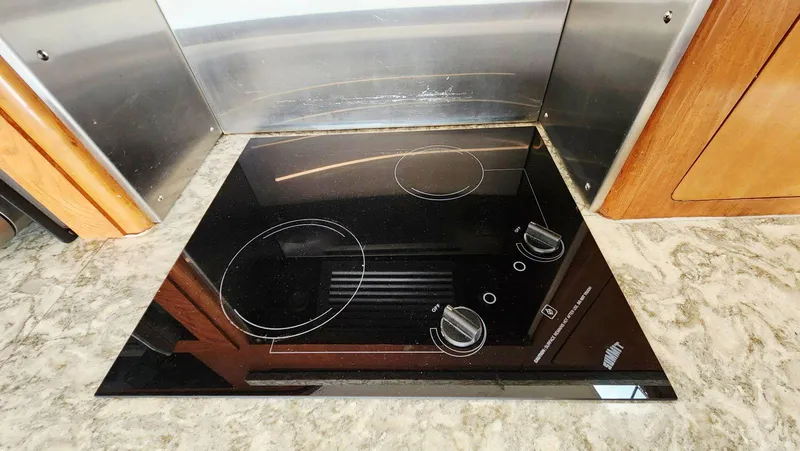 Slide: The Image of Carver Yachts 530 Voyager Pilothouse 1999 - 13