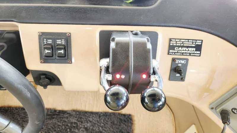 Slide: The Image of Carver Yachts 530 Voyager Pilothouse 1999 - 26