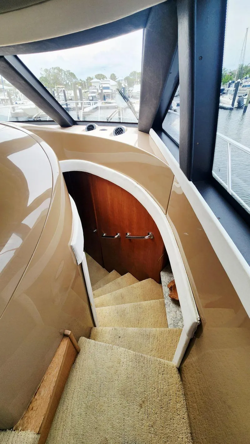 Slide: The Image of Carver Yachts 530 Voyager Pilothouse 1999 - 31