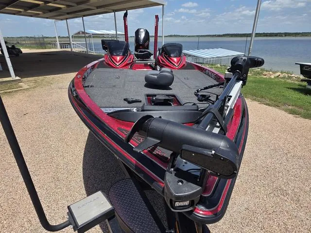 Slide: The Image of Caymas CX21 Pro 2023 - 14