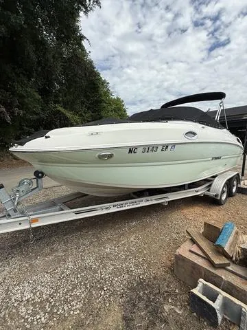 Slide: The Image of Stingray 215 LR 2020 - 3