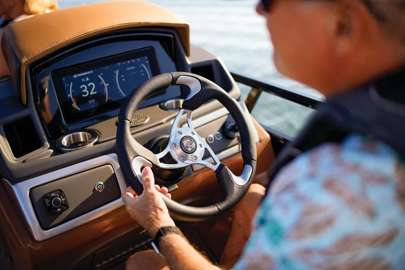 Slide: The Image of Regency 250 LE3 Sport 2025 - 87