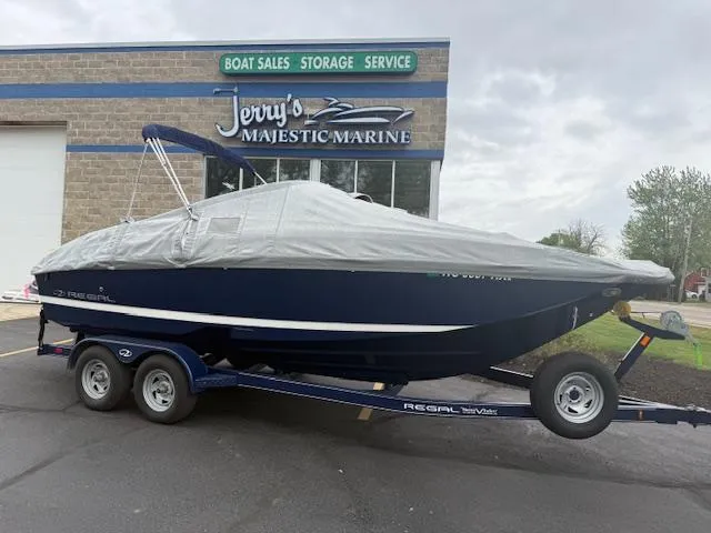 Slide: The Image of 2012 Regal 24 FasDeck boat on trailer at Jerry's Majestic Marine. - 3