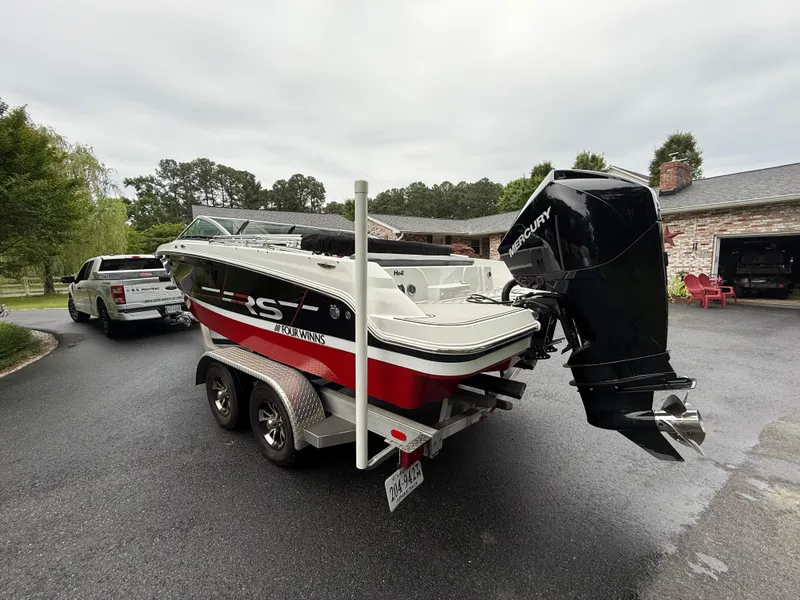 Slide: The Image of Four Winns HD2 RS Surf 2021 - 2