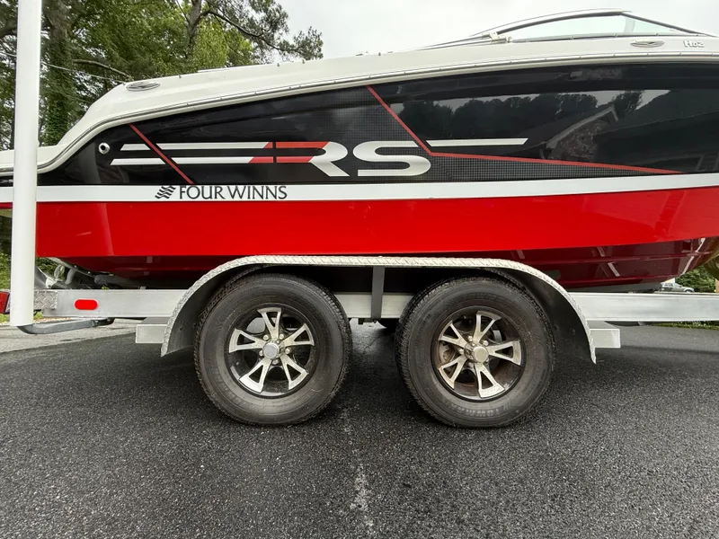 Slide: The Image of Four Winns HD2 RS Surf 2021 - 6