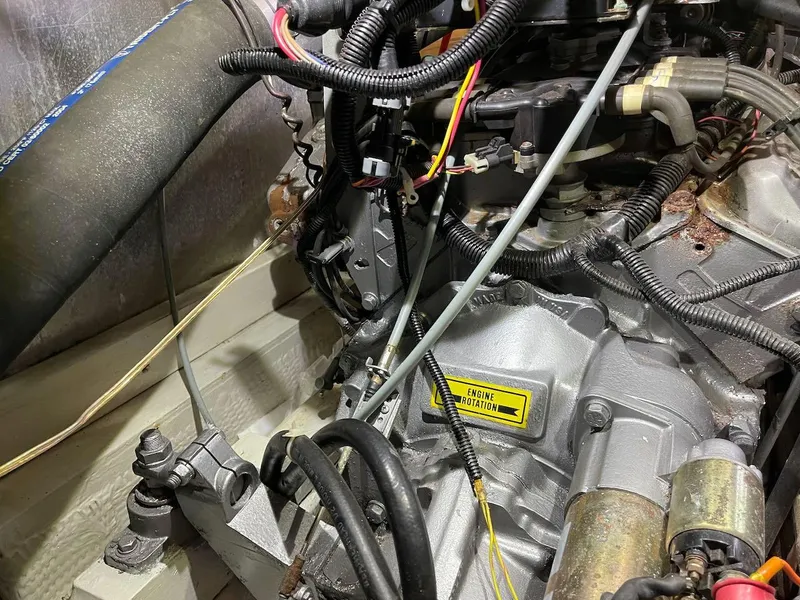 Slide: The Image of Tollycraft 34 Tri-Cabin 1979 - 45