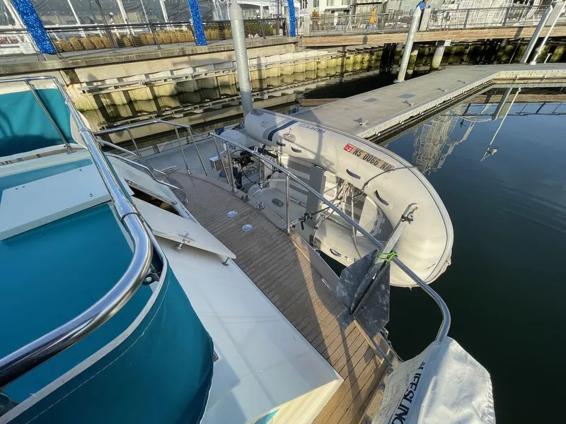 Slide: The Image of Tollycraft 34 Tri-Cabin 1979 - 50