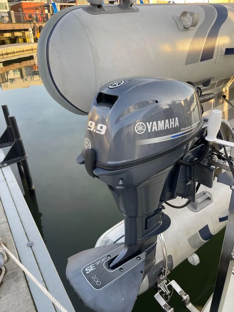 Slide: The Image of Tollycraft 34 Tri-Cabin 1979 - 53