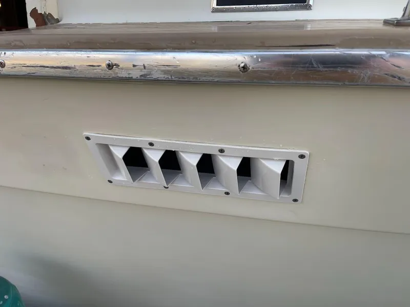 Slide: The Image of Tollycraft 34 Tri-Cabin 1979 - 58