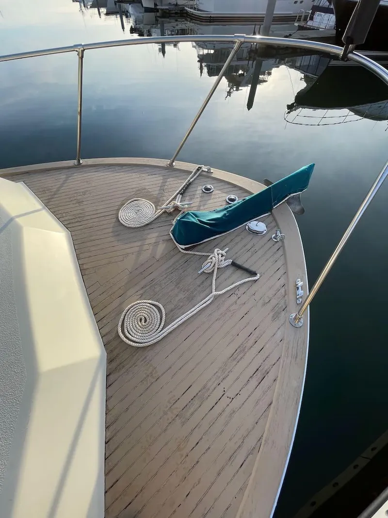 Slide: The Image of Tollycraft 34 Tri-Cabin 1979 - 8