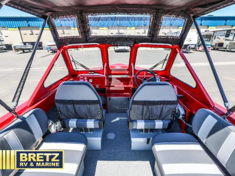 Slide: The Image of Sportsman 180SM 2025 - 10