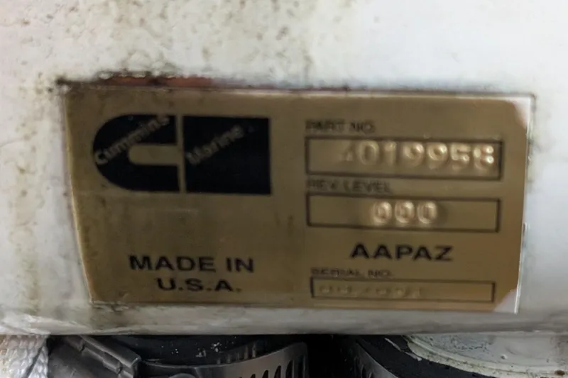 Slide: The Image of Bayliner 4087 Aft Cabin Motoryacht 2000 - 69