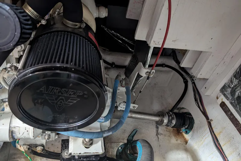 Slide: The Image of Bayliner 4088 2000 - 67