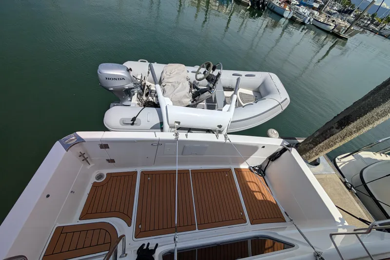 Slide: The Image of Bayliner 4088 2000 - 70