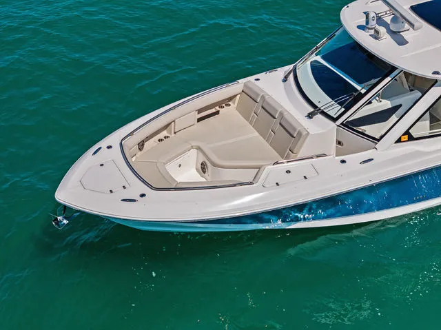 Slide: The Image of Boston Whaler 380 Outrage 2018 - 47