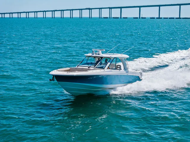 Slide: The Image of Boston Whaler 380 Outrage 2018 - 50
