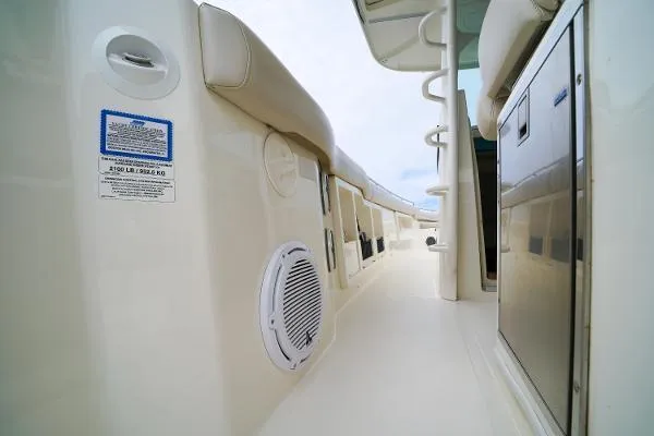 Slide: The Image of Boston Whaler 380 Outrage 2018 - 31