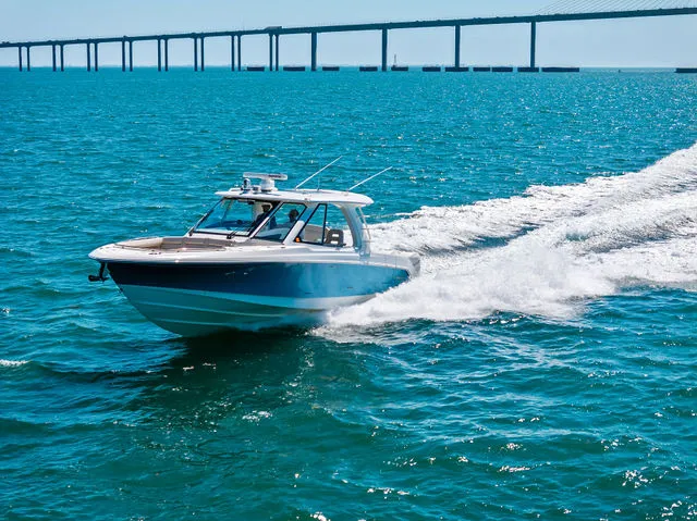 Slide: The Image of Boston Whaler 380 Outrage 2018 - 59