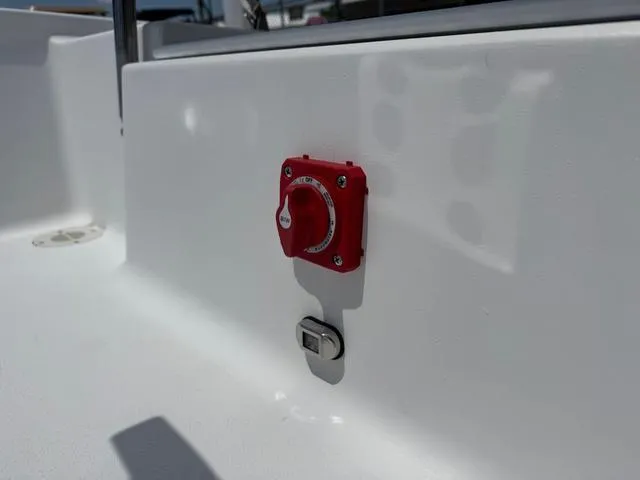 Slide: The Image of ALK 2 Powerboats 17HS - Simrad GO7 2025 - 18