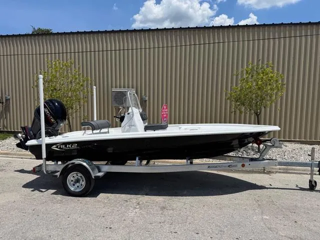 Slide: The Image of ALK 2 Powerboats 17HS - Simrad GO7 2025 - 4