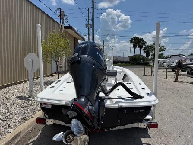 Slide: The Image of ALK 2 Powerboats 17HS - Simrad GO7 2025 - 6