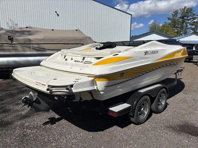 Slide: The Image of Larson Senza 206 2008 - 7
