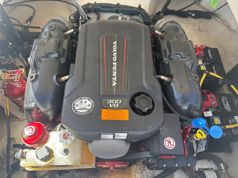 Slide: The Image of Volvo Penta 300 V8 engine in 2017 Chaparral 264 Sunesta Surf boat. - 20